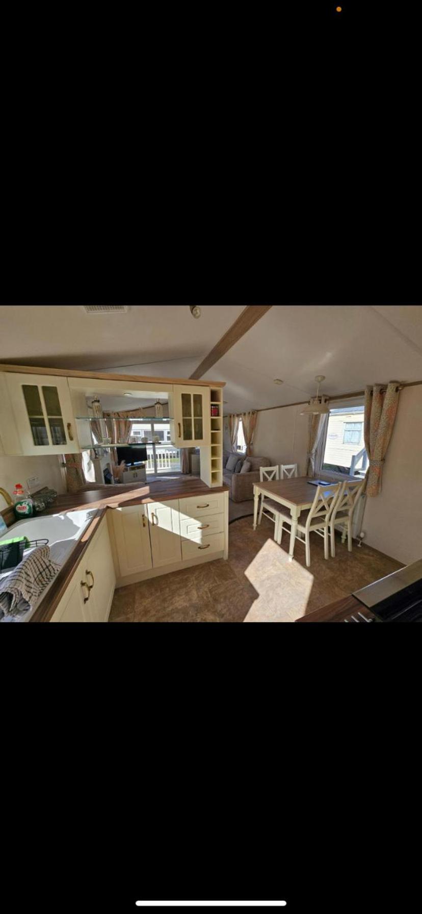 Aparthotel Caravan Chestnut à Meliden Extérieur photo